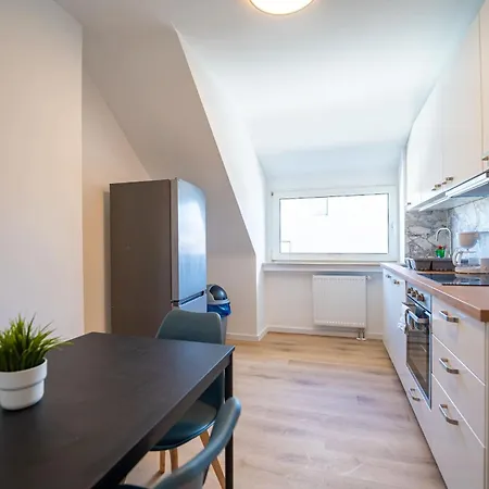 Apartment Wohnen Auf Zeit, Auguststraße 11a *