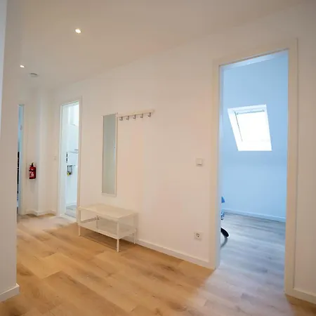 Moderne Monteur- Und Familienwohnung Auf Zeit In Sued Апартаменты Ремшейд