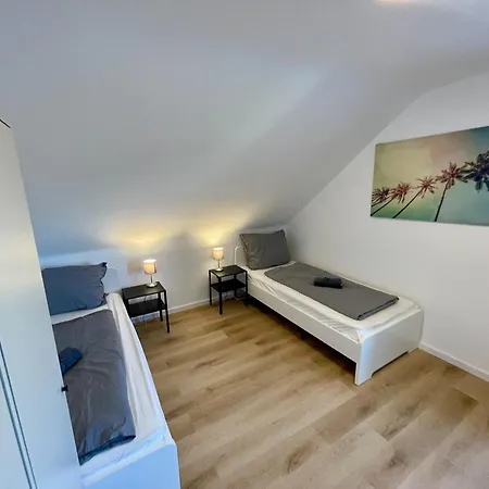 Daire Moderne Monteur- Und Familienwohnung Auf Zeit In Sued *