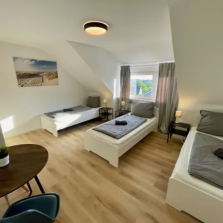 Wohnen Auf Zeit, Auguststraße 11a Apartment
