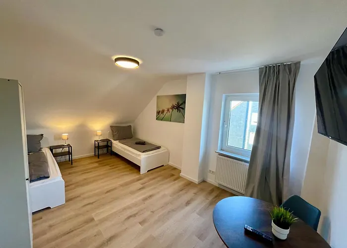 Moderne Monteur- Und Familienwohnung Auf Zeit In Süd Apartamento