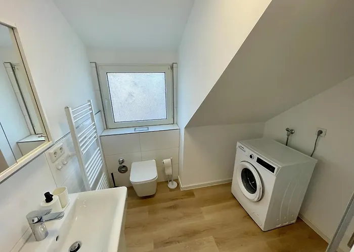 Apartamento Moderne Monteur- Und Familienwohnung Auf Zeit In Süd