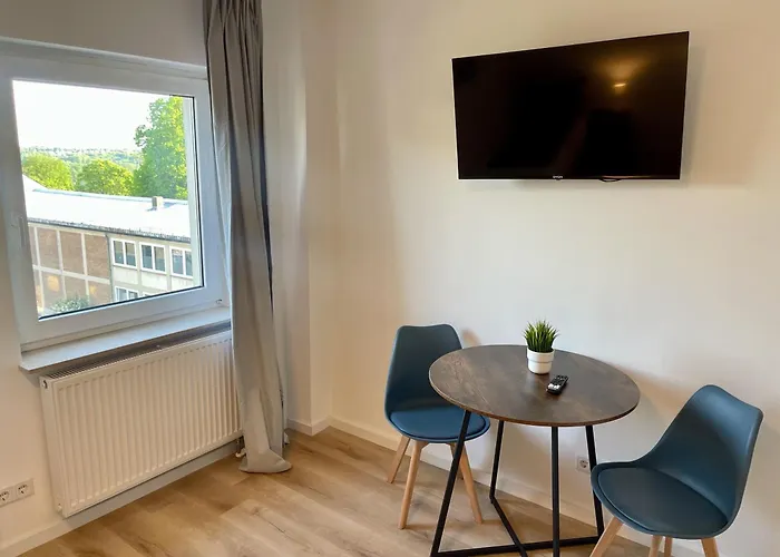 Apartamento Moderne Monteur- Und Familienwohnung Auf Zeit In Süd