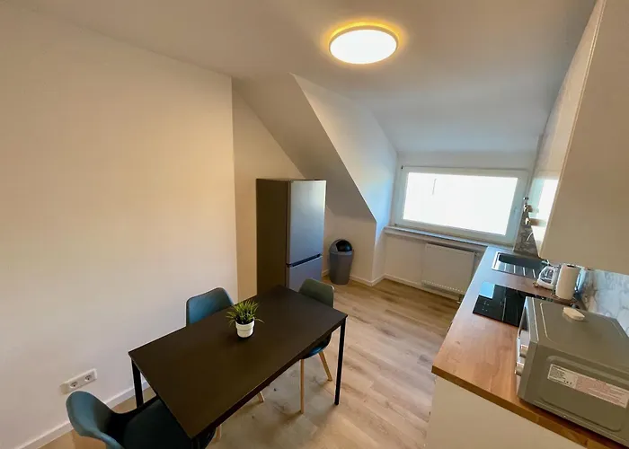 Moderne Monteur- Und Familienwohnung Auf Zeit In Süd *