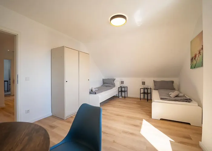 Moderne Monteur- Und Familienwohnung Auf Zeit In Sued *